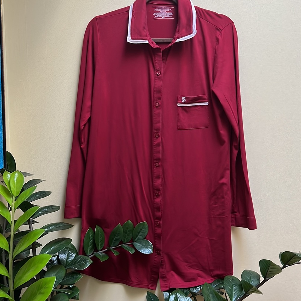 VICTORIA’S SECRET sleepwear, size M